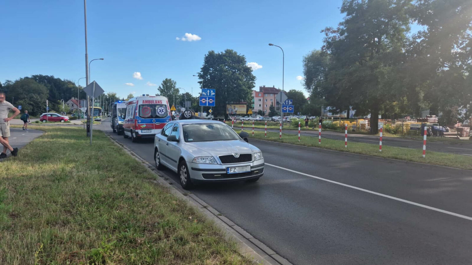 Wypadek Zielona G&oacute;ra - Dachowanie Zielona G&oacute;ra