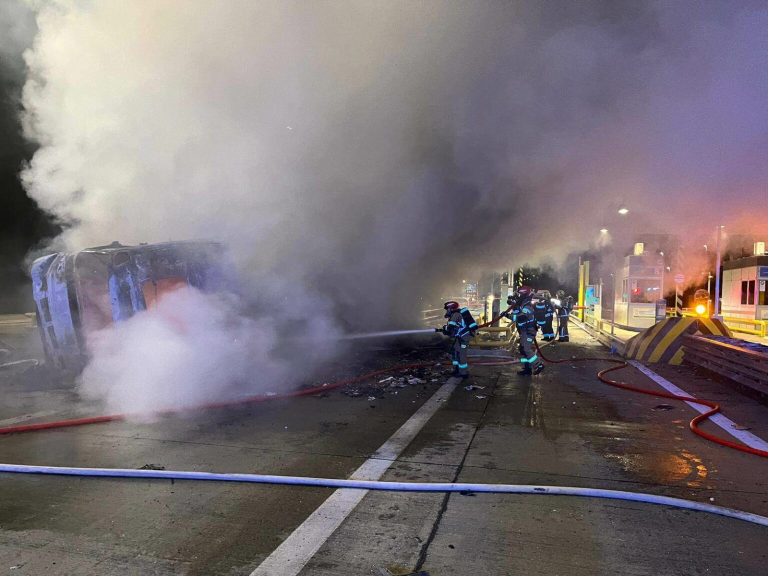 Wypadek na A2 - Wypadek A2 tir pożar