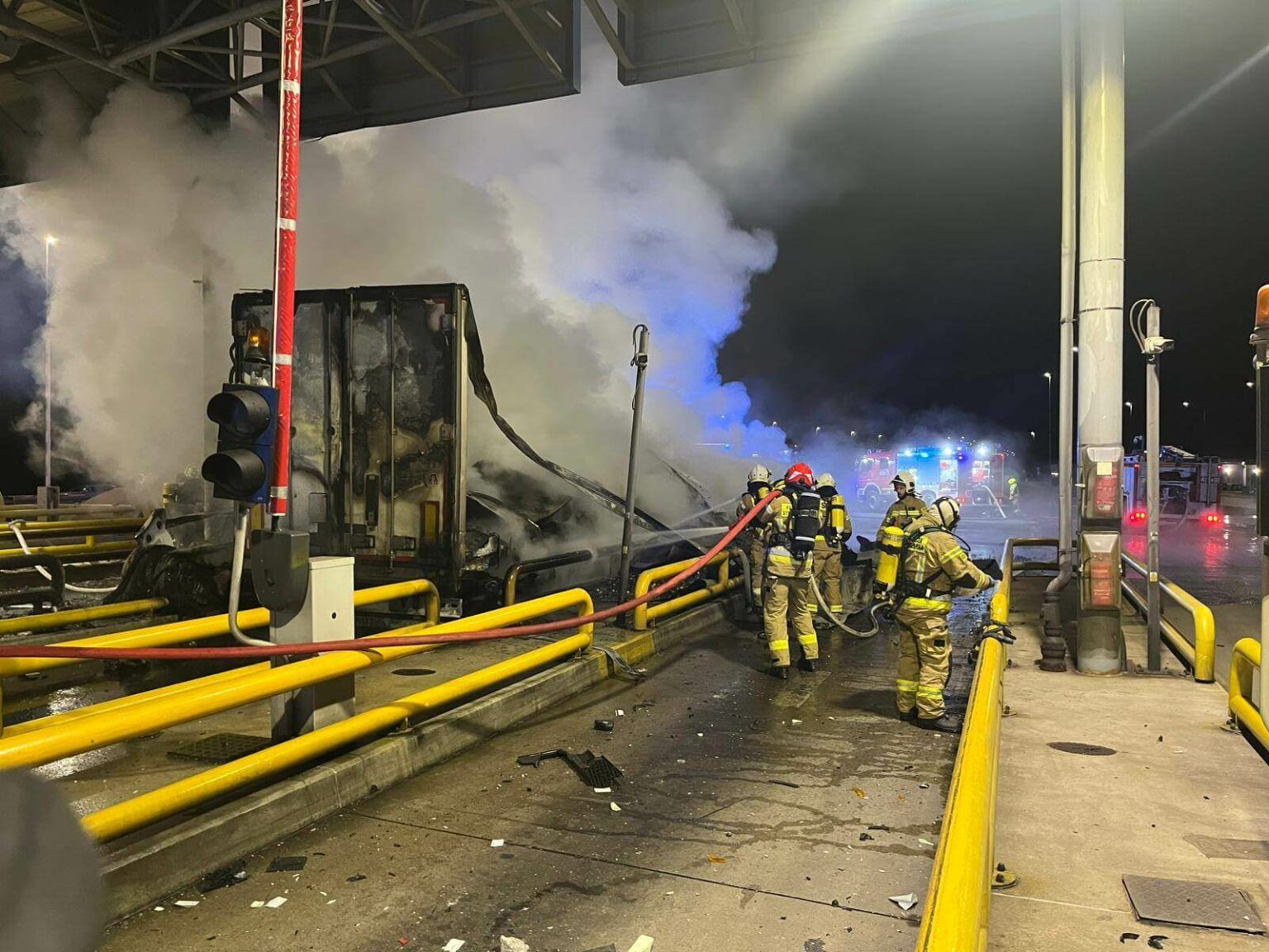 Wypadek na A2 - Wypadek A2 tir pożar