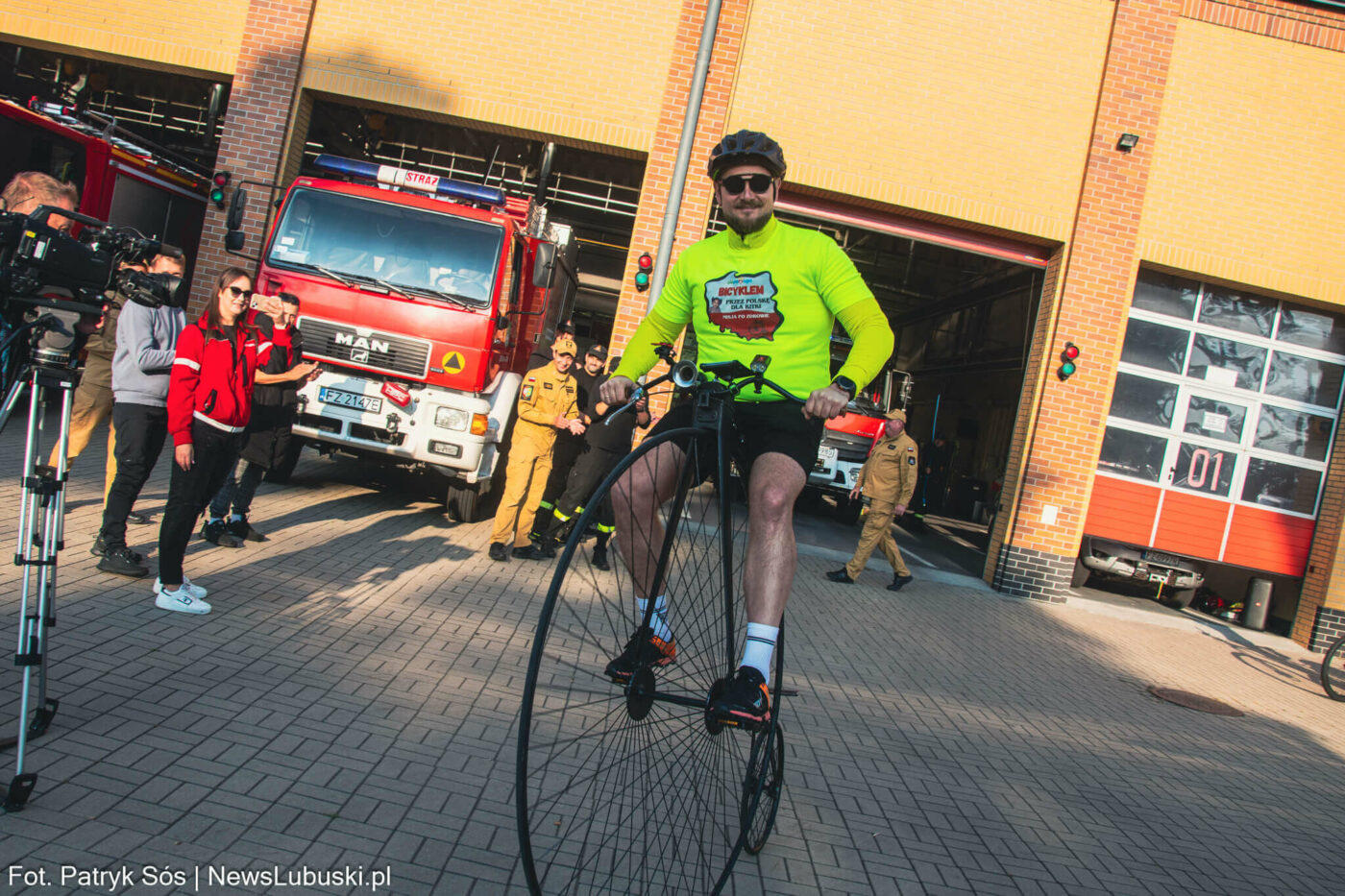 Łukasz Jęcz Strażak z Zielonej Góry - Bicyklem dookoła Polski dla Emilka Jęcz