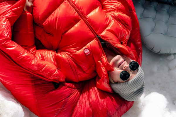 Zimowy biwak w Sudetach – jak przygotować się na nocleg w górach? Biwak w Sudetach