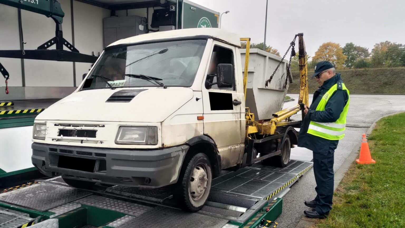 Ciężar&oacute;wki z odpadami Gorz&oacute;w - kontrole Inspekcja Transportu Drogowego