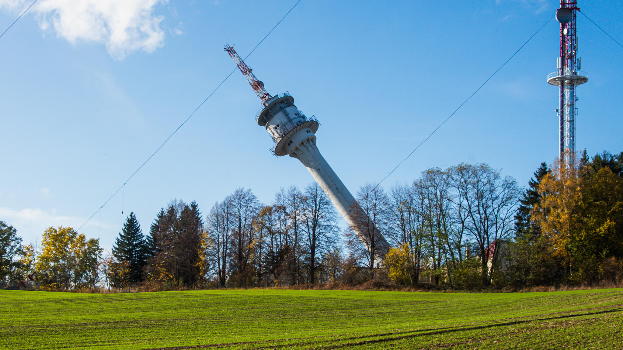 Detonacja wieży Jemiołów - runęła wieża RTCN Jemiołów