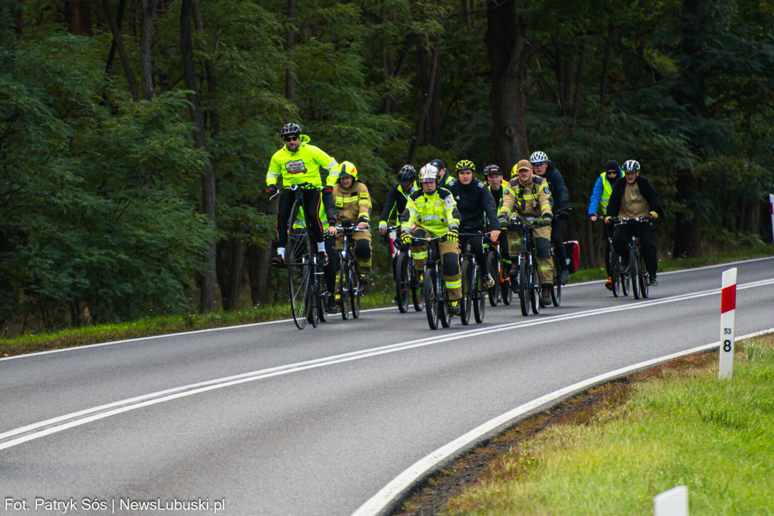 Strażak Łukasz Jęcz - Bicyklem przez Polskę dla Emilki Jęcz