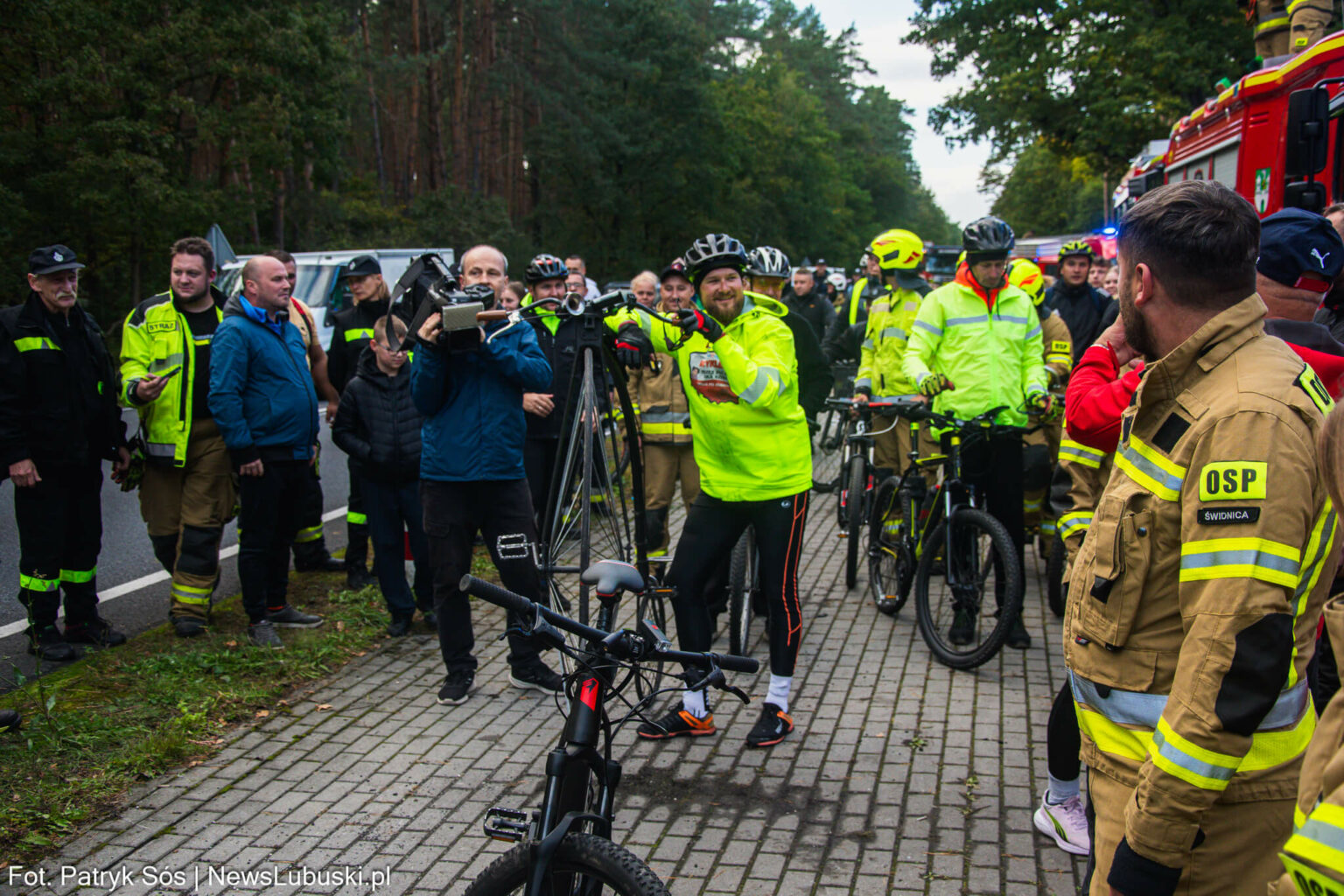 Strażak Łukasz Jęcz - Bicyklem przez Polskę dla Emilki Jęcz