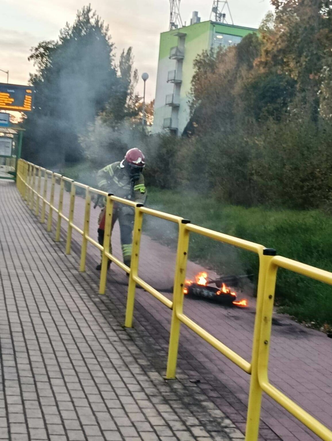 Pożar hulajnogi elektrycznej Zielona G&oacute;ra - Straż pożarna Zielona G&oacute;ra