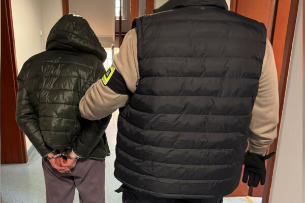 Agresor z nożem Sulechów - policja Sulechów