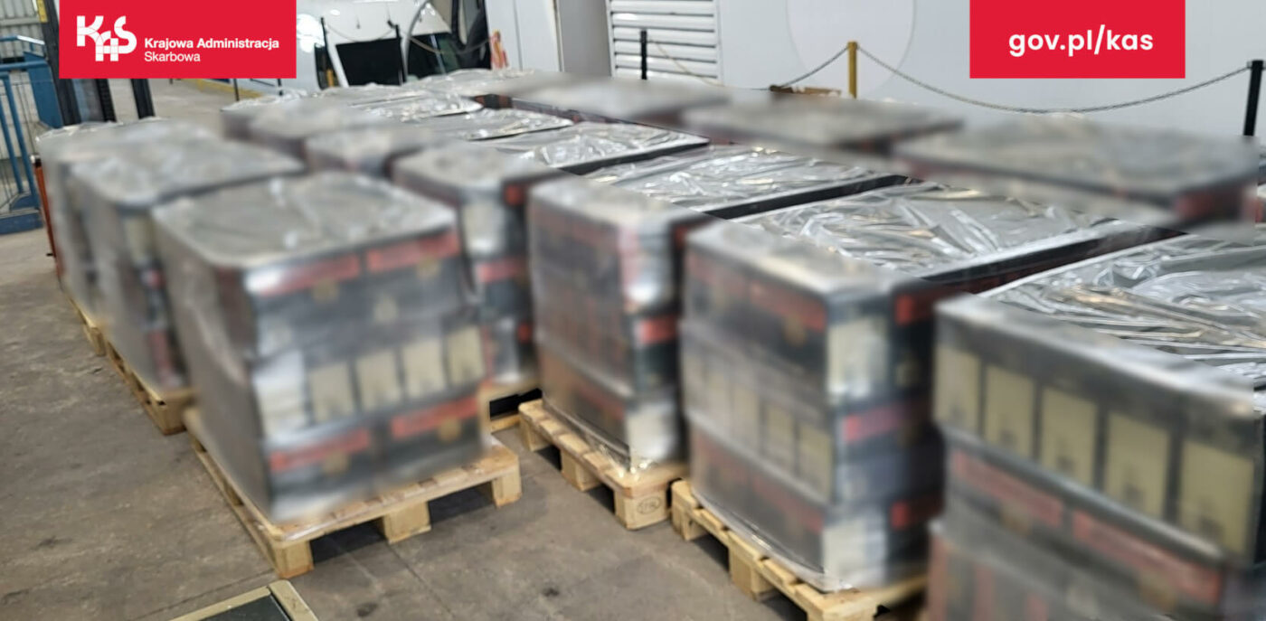 Akcja KAS nielegalny alkohol - granica Polska Niemcy Świecko