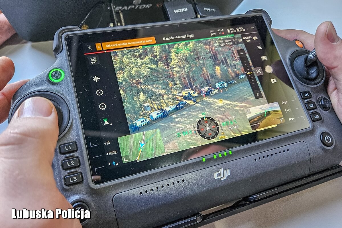 AkcjaSluzbKrosnoOdrzanskiePoszukiwania05.11.25_2 Duża akcja służb Krosno Odrzańskie - Zaginął Rafał Jarosiński