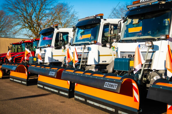 Akcja Zima Zielona Góra - odśnieżanie dróg. ZGK Zielona Góra