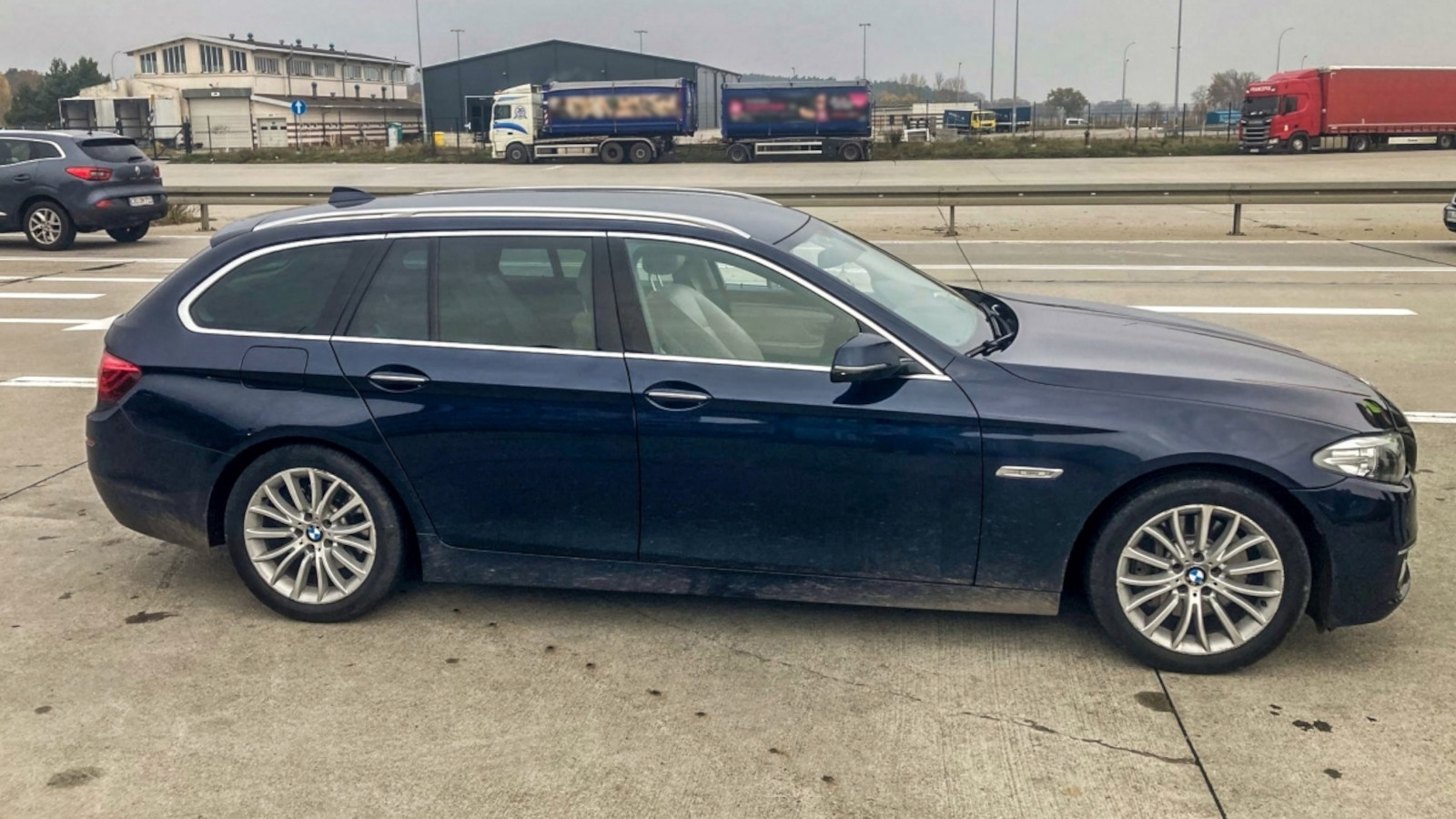 Akcja policji na granicy Gubinek - kradzione BMW