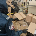 KAS Lubuskie. Nielegalny tytoń - sortownie paczek