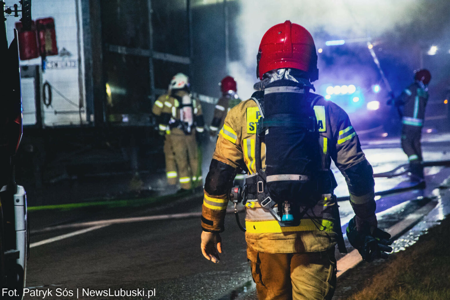 Pożar na DK32 - Pożar Zielona G&oacute;ra. Utrudnienia na DK32