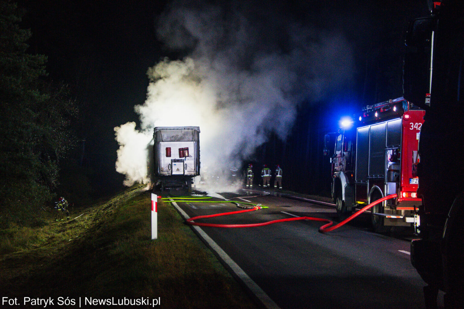 Pożar na DK32 - Pożar Zielona G&oacute;ra. Utrudnienia na DK32