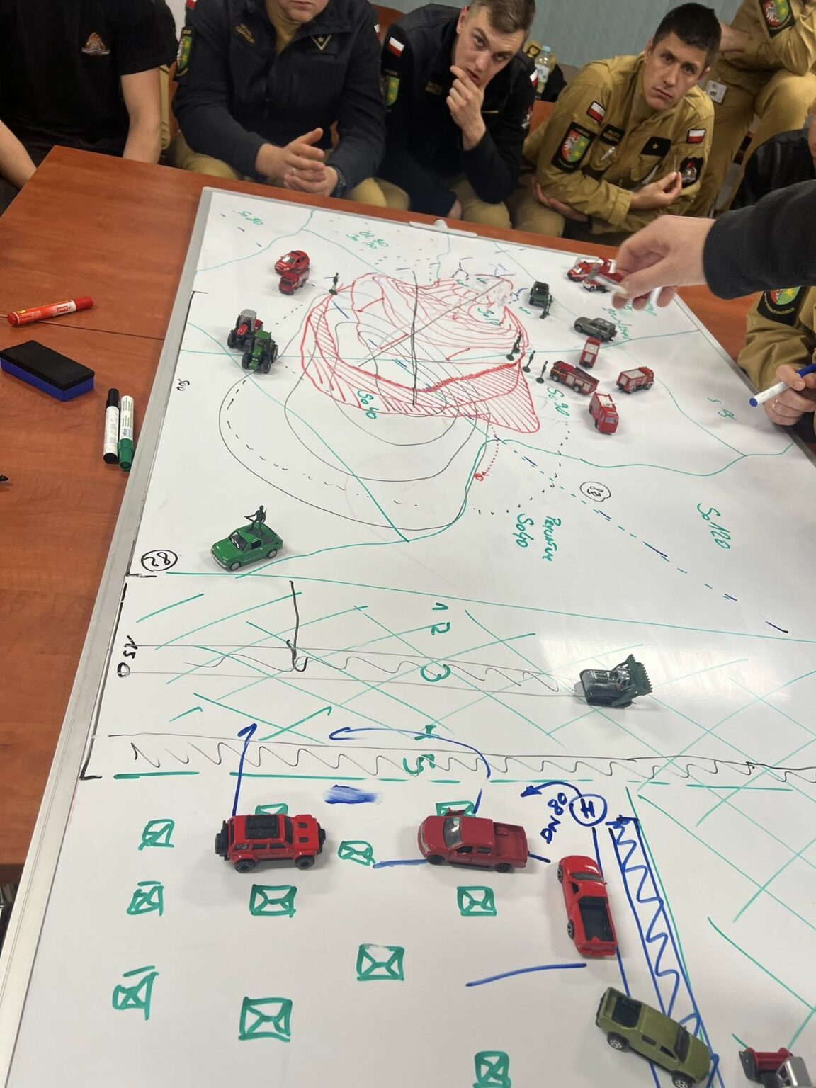 Ćwiczenia strażak&oacute;w - pożary traw i las&oacute;w. Straż pożarna Lubuskie