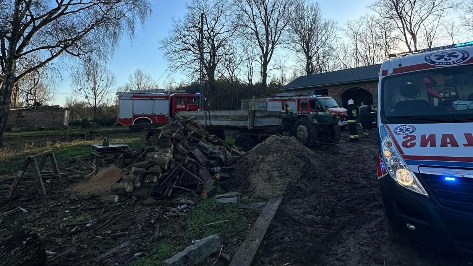Wypadek Kostrzyn nad Odrą - Wypadek Pyrzany. Maszyna rolnicza przygniotła mężczyznę