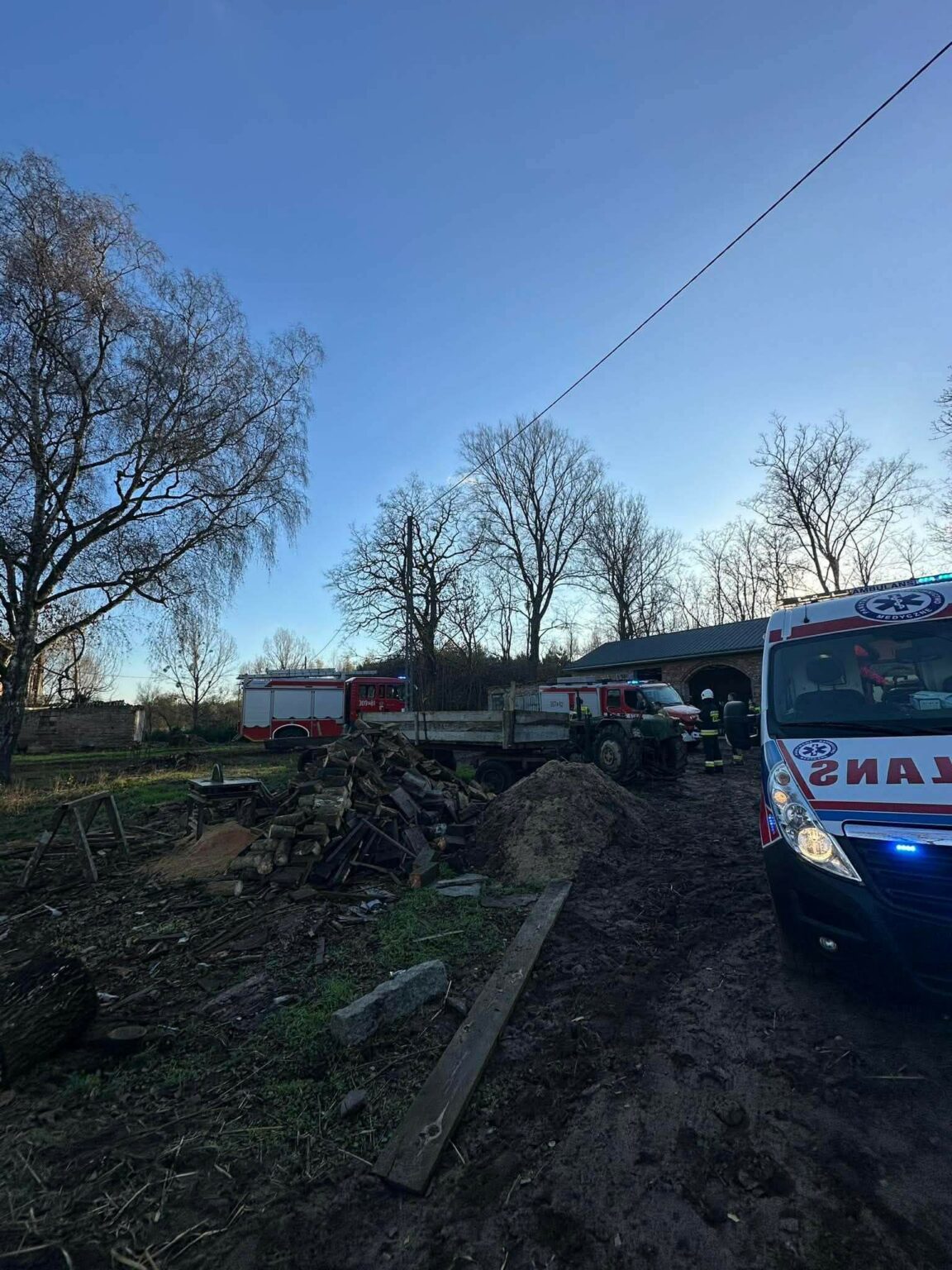 Wypadek Kostrzyn nad Odrą - Wypadek Pyrzany. Maszyna rolnicza przygniotła mężczyznę