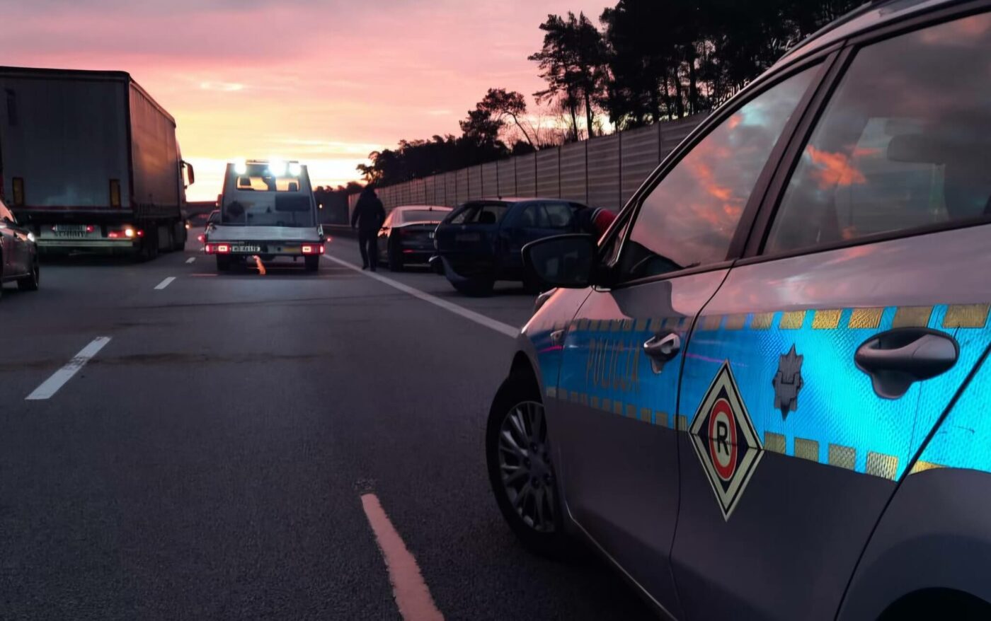 Wypadek na S3 - Wypadek Zielona Góra. Sytuacja na S3 uderzył w bariery