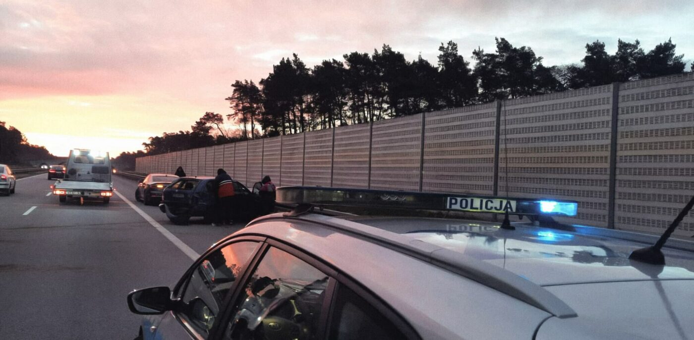 Wypadek na S3 - Wypadek Zielona Góra. Sytuacja na S3 uderzył w bariery