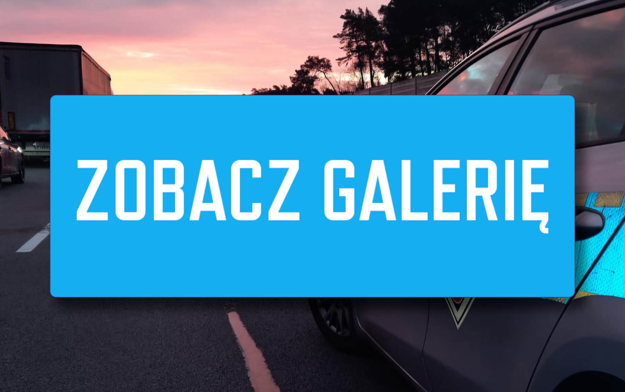 Wypadek na S3 pod Zieloną Górą. Zderzenie osobówek, jedna na barierach Wypadek na S3 - Wypadek Zielona Góra. Sytuacja na S3 uderzył w bariery