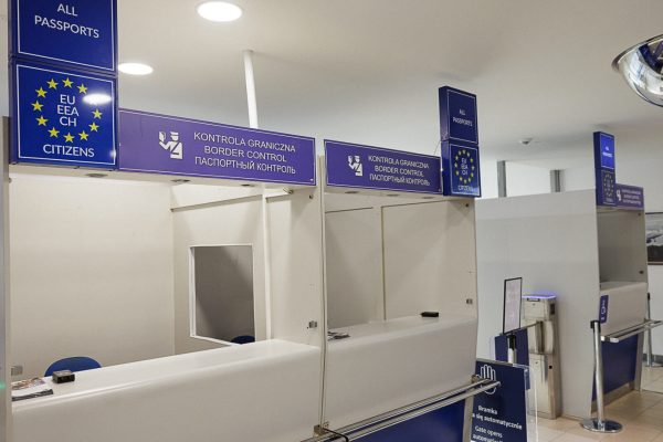 Lotnisko Zielona Góra-Babimost - nowa hala odlotów. strefa Non-Schengen