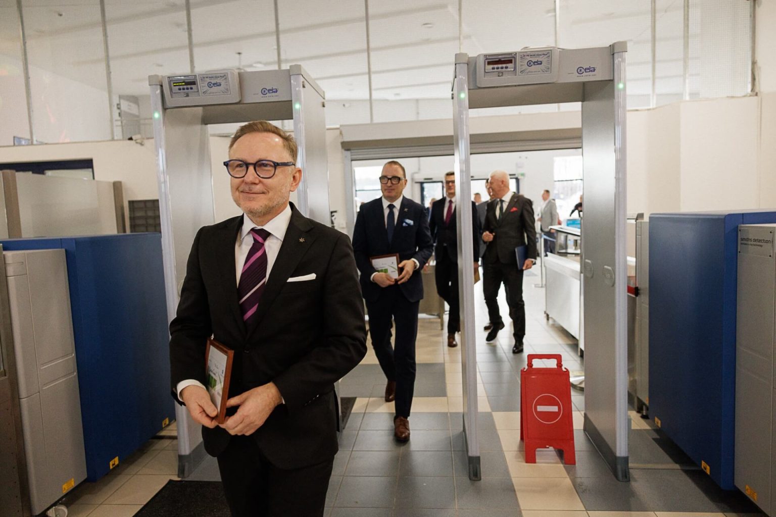 Lotnisko Zielona G&oacute;ra-Babimost - nowa hala odlot&oacute;w. strefa Non-Schengen