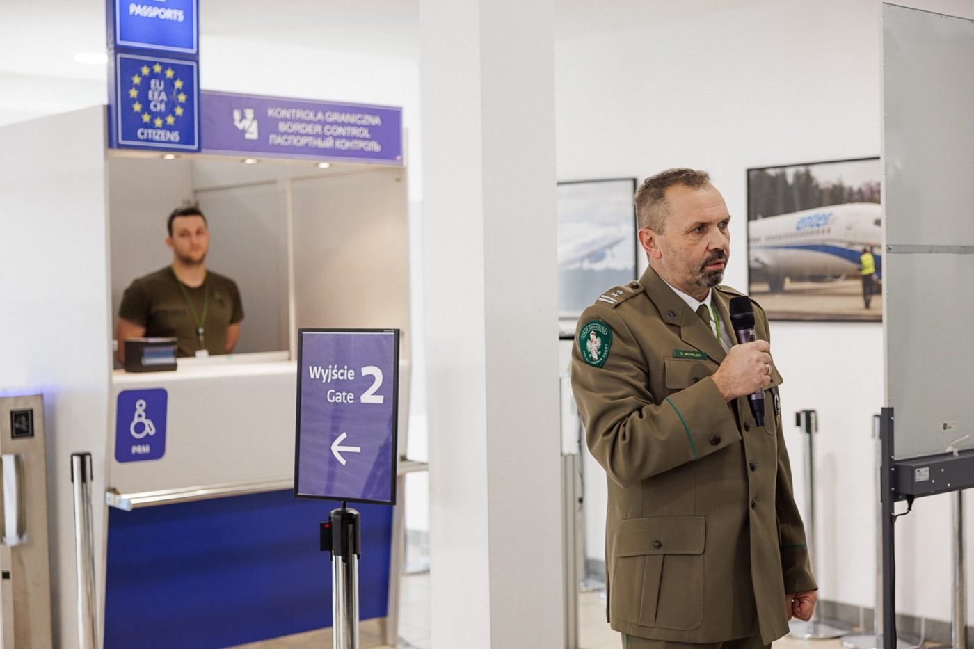 Lotnisko Zielona Góra-Babimost - nowa hala odlotów. strefa Non-Schengen