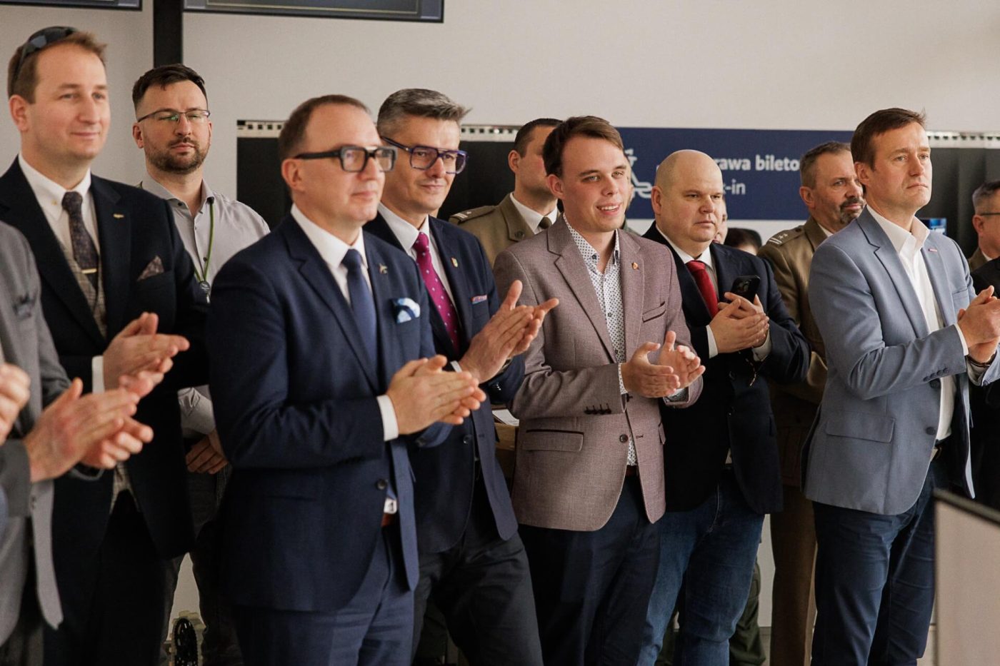 Lotnisko Zielona Góra-Babimost - nowa hala odlotów. strefa Non-Schengen