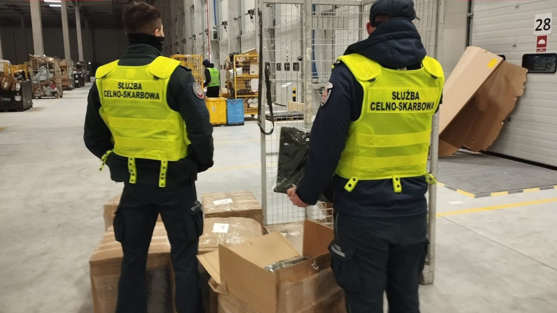 niebezpieczne zabawki - podrabiana odzież. KAS Lubuskie