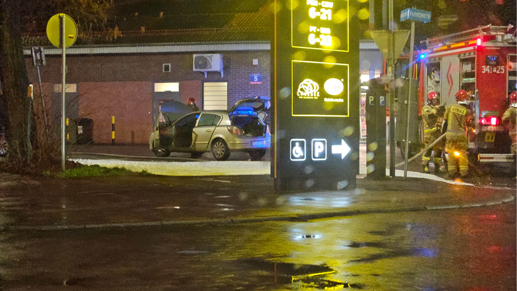 Pożar Zielona Góra - pożar samochodu Zielona Góra