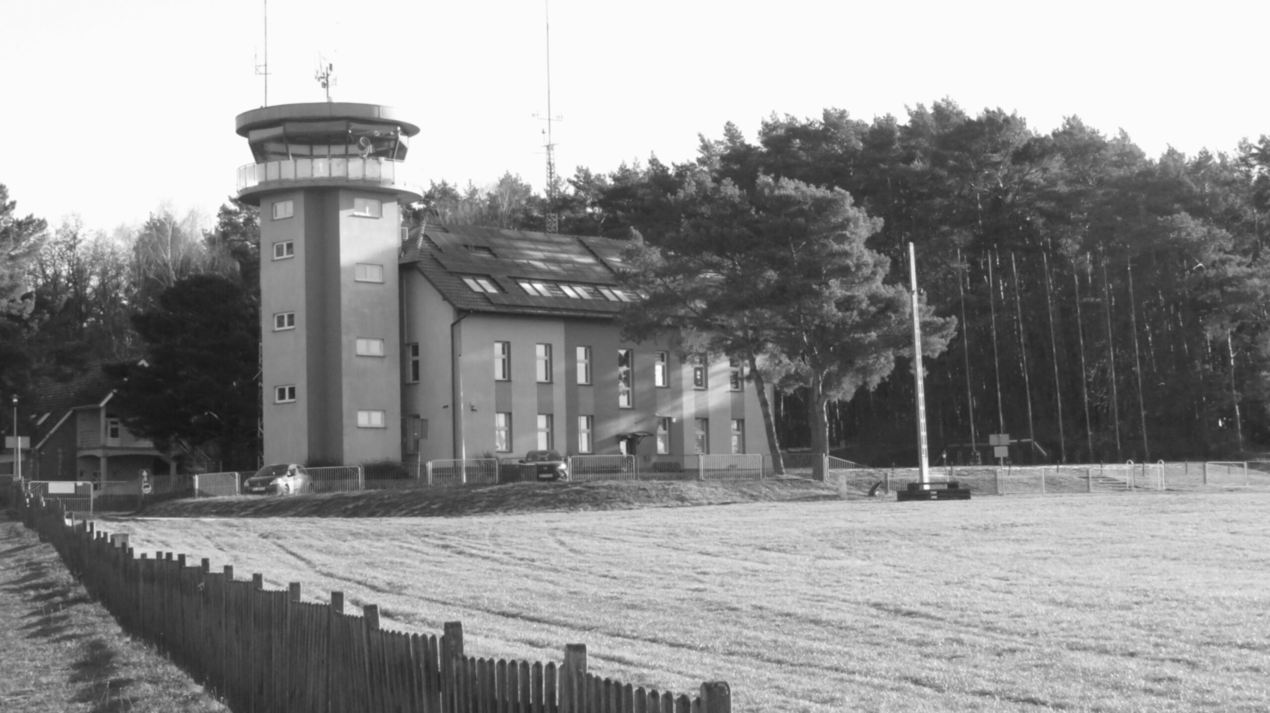 Aeroklub 70 lat – archiwalne zdjęcie z działalności lotniczej AZL