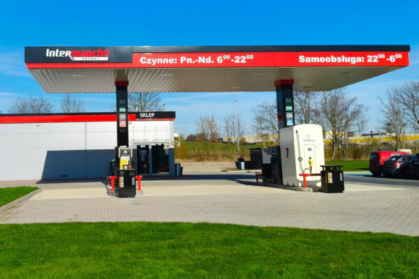 nowa stacja paliw Świebodzin Intermarche