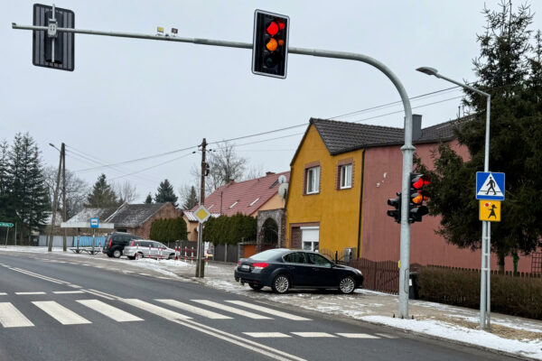 sygnalizacja świetlna koło Zielonej Góry - droga wojewódzka nr 280