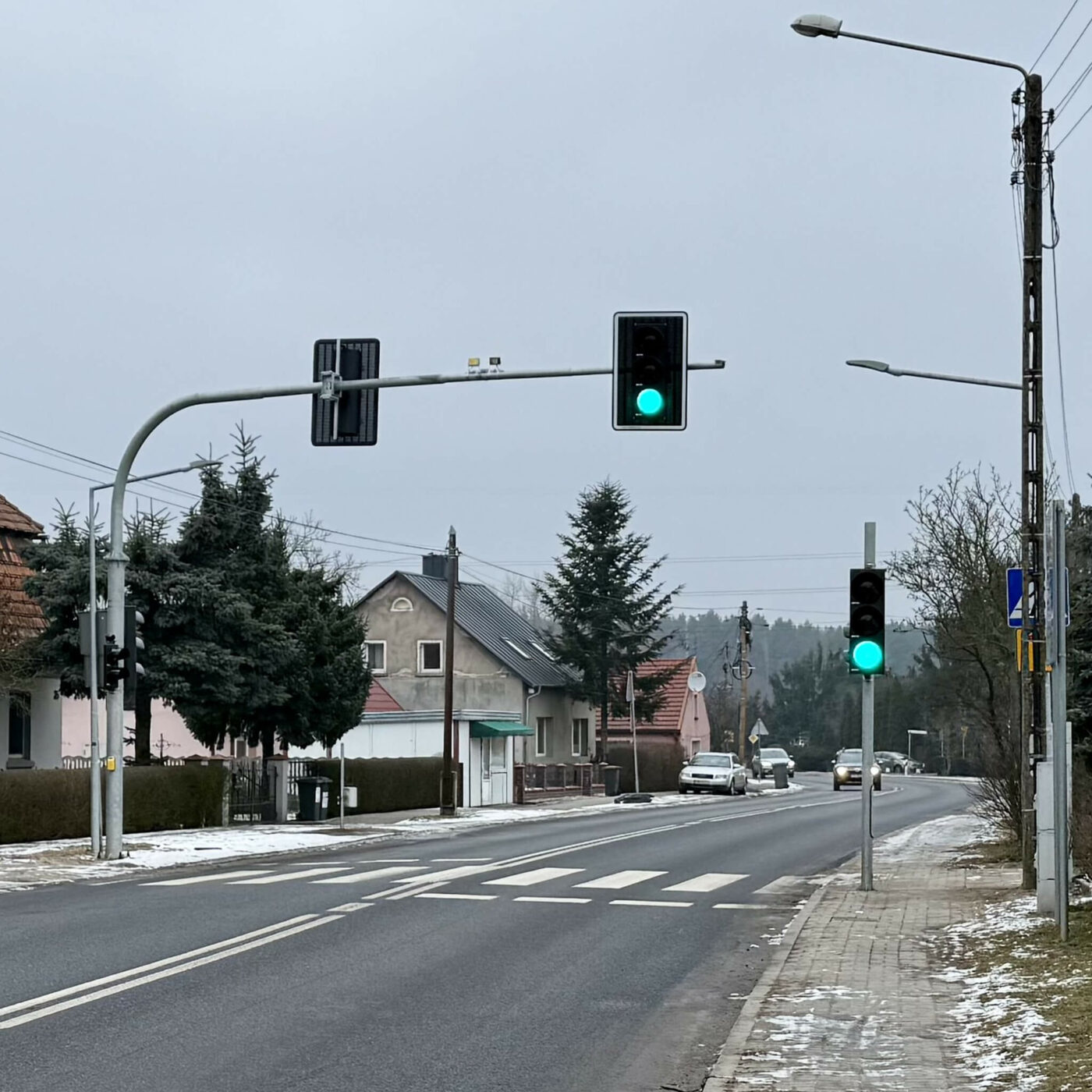 sygnalizacja świetlna koło Zielonej G&oacute;ry - droga wojew&oacute;dzka nr 280