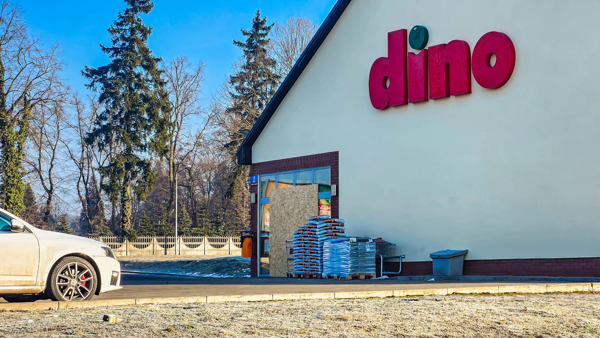 włamania do Dino - Dino Zielona Góra Czerwieńsk