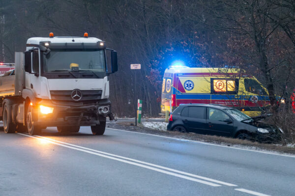 Wypadek na DK27 - Wypadek Nowogród Bobrzański. Wypadek Zielona Góra