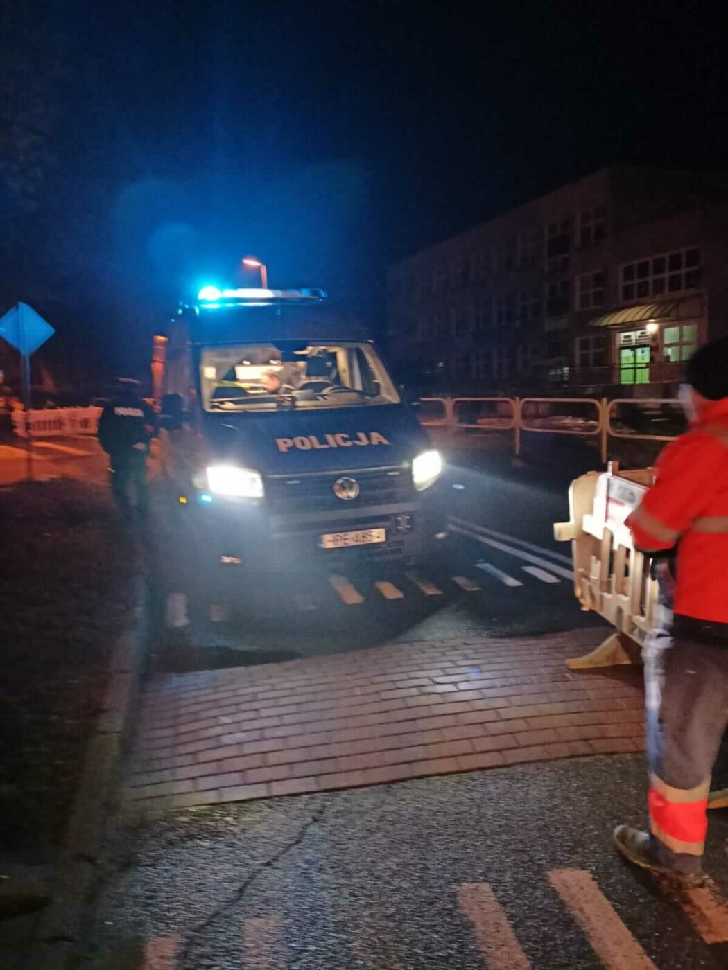 ZapadlaSieJezdniaZielonaGora15.01.26_3 zapadła się jezdnia Zielona Góra - awaria wodociągowa