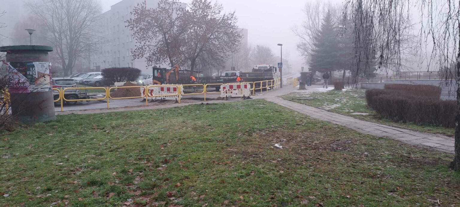 zapadnięta jezdnia - ul. Francuska Zielona G&oacute;ra