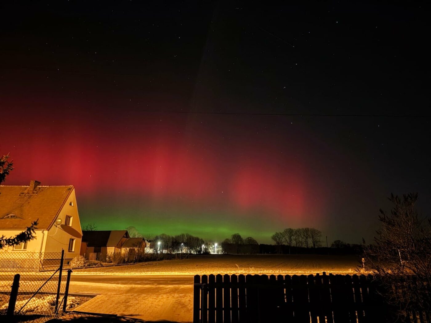 zorza polarna Polska dzisiaj - jak powstaje zorza polarna