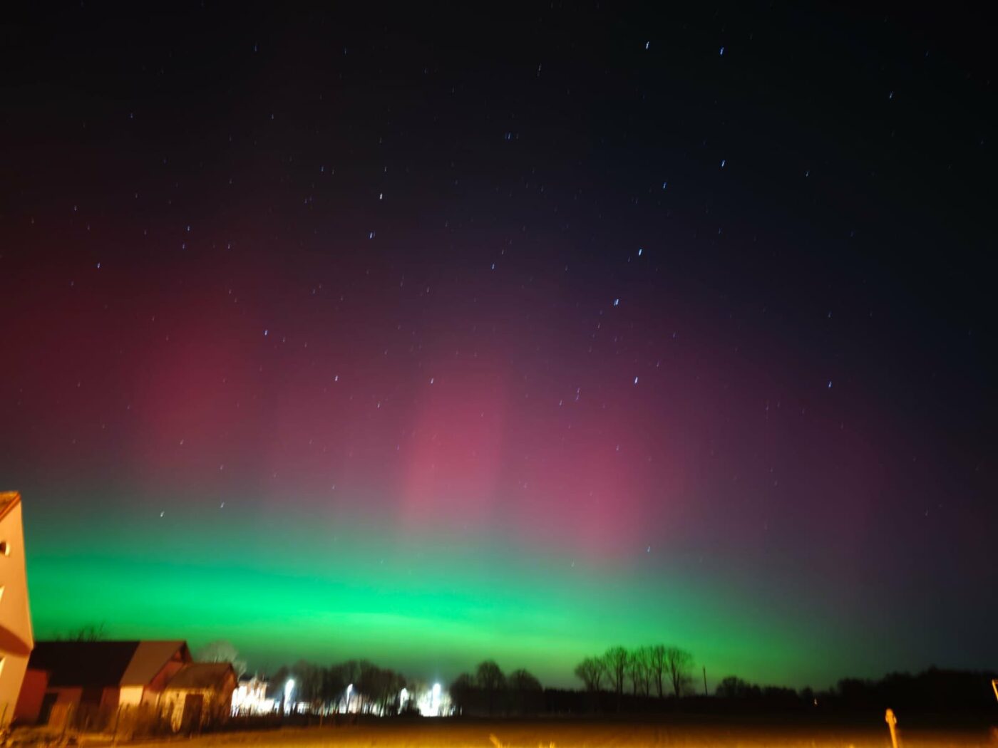 zorza polarna Polska dzisiaj - jak powstaje zorza polarna