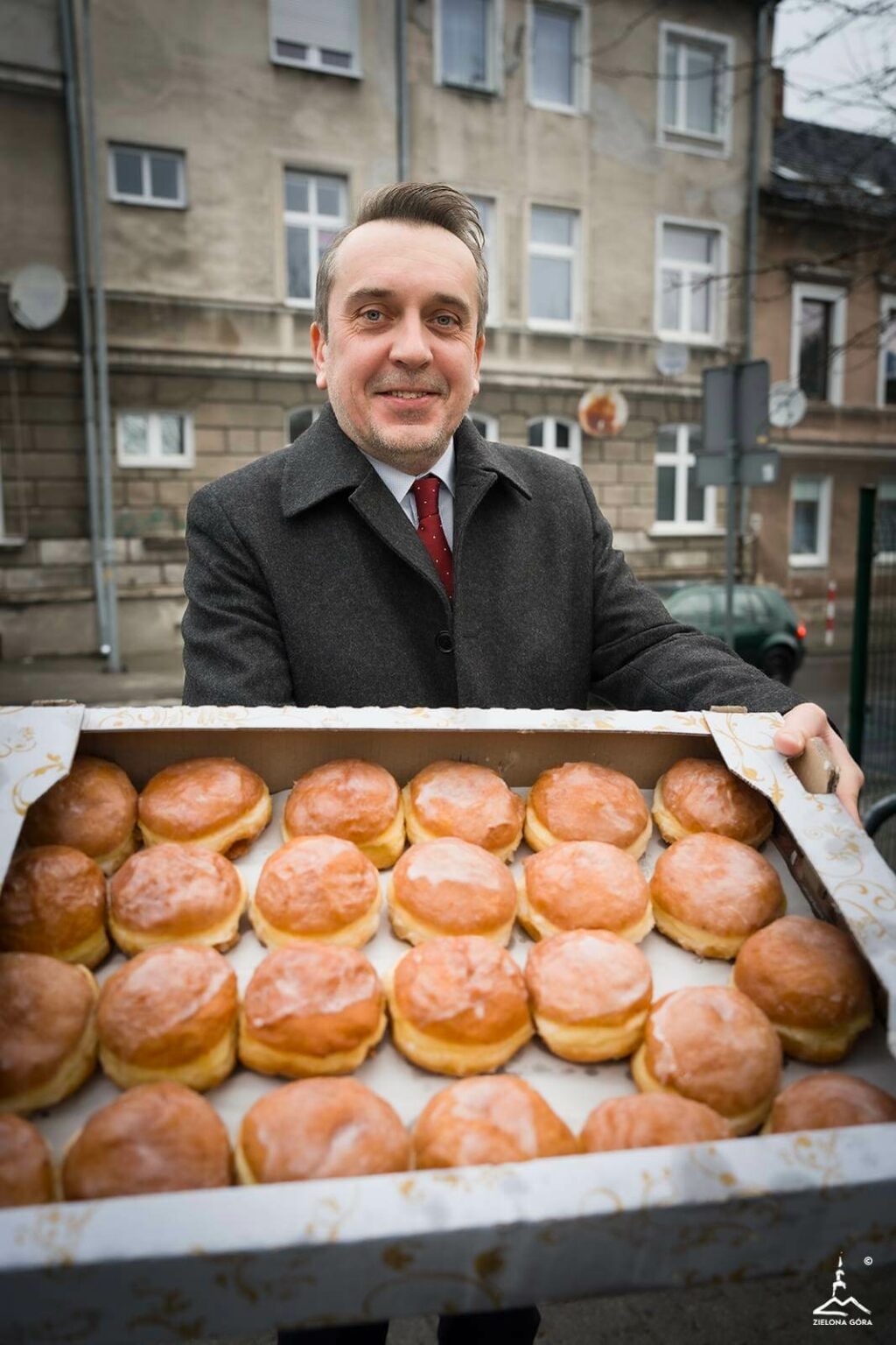 Prezydent Zielonej G&oacute;ry Marcin Pabierowski - Tłusty Czwartek Zielona G&oacute;ra