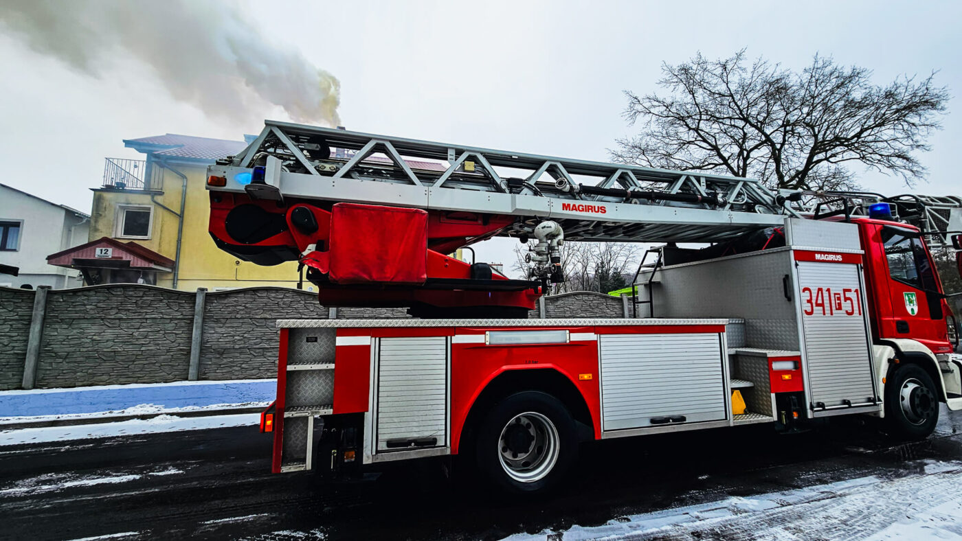 Pożar Świdnica - Pożar koło Zielonej G&oacute;ry. Pożar sadzy w kominie