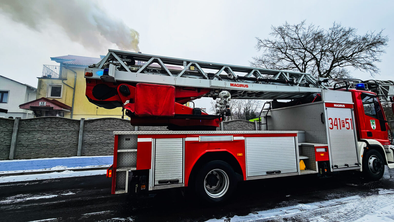 Pożar Świdnica - Pożar koło Zielonej G&oacute;ry. Pożar sadzy w kominie
