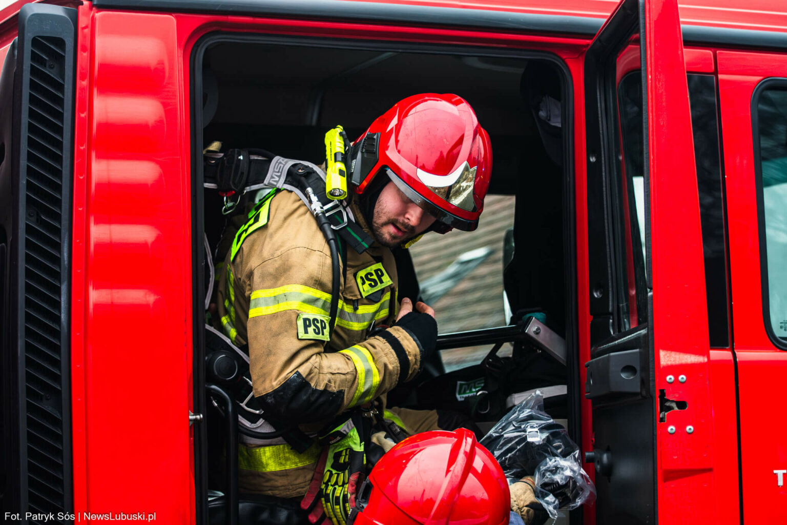 pożar Świdnica koło Zielonej G&oacute;ry - pożar sadzy w kominie