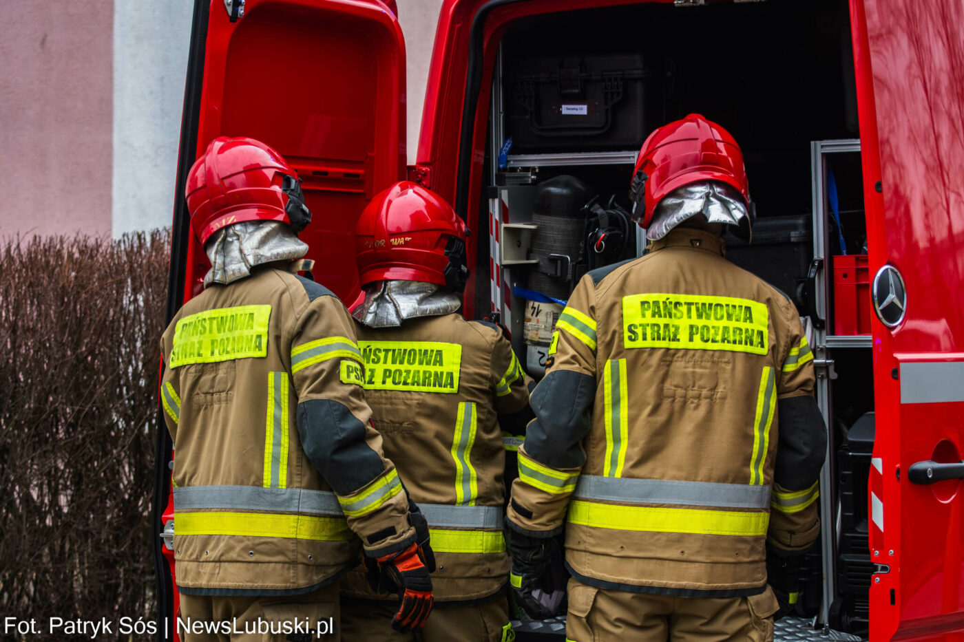 wybuch w bloku Gorz&oacute;w Wielkopolski - pożar Gorz&oacute;w Wielkopolski