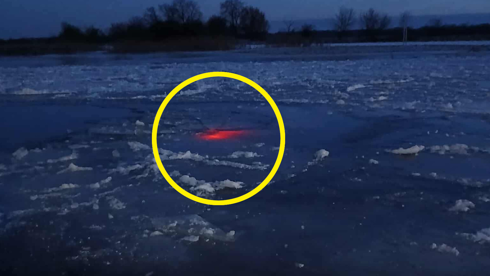 quad pod lodem Santok - rzeka Noteć zamarznięta