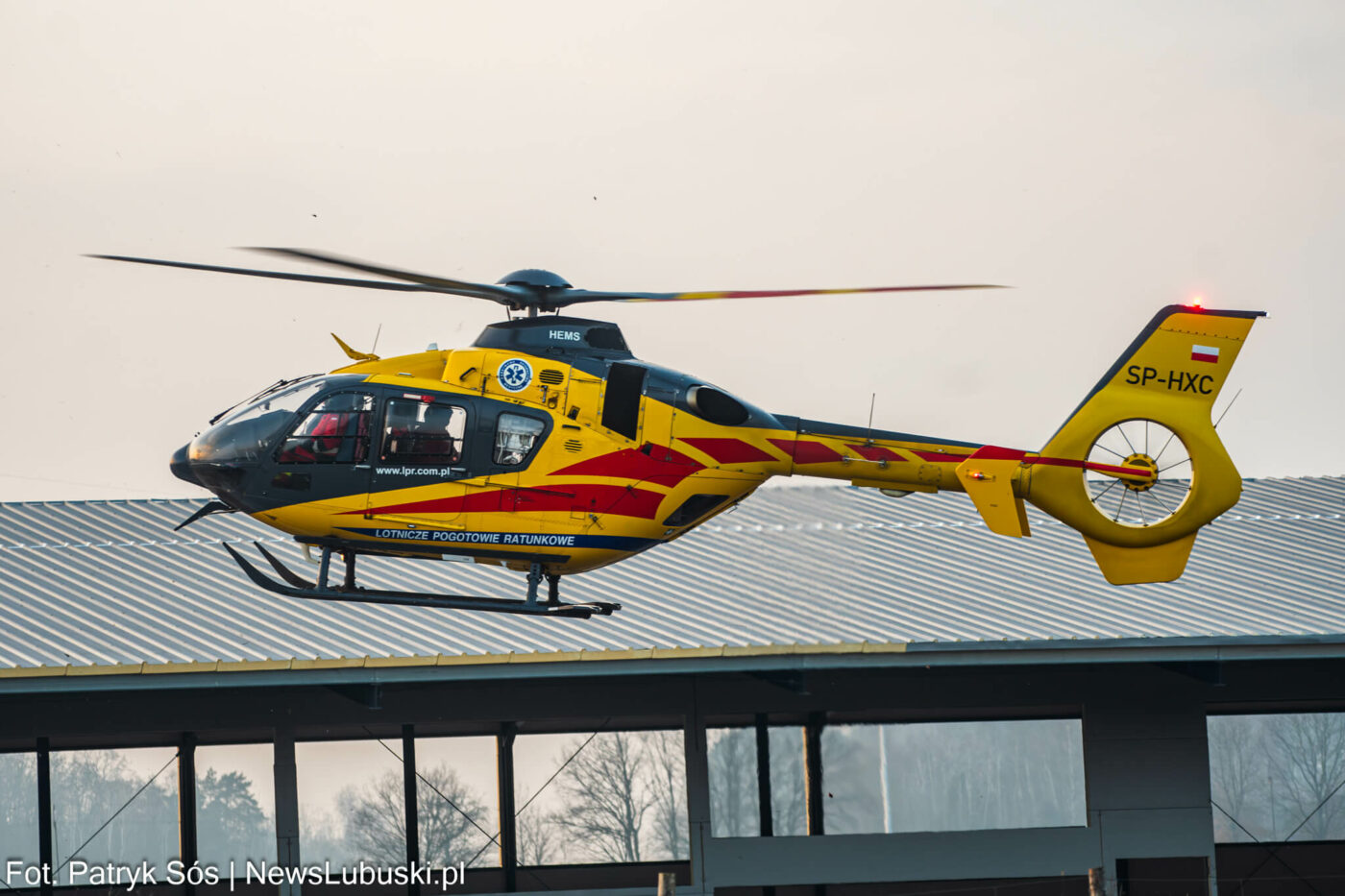 wypadek pod Zieloną G&oacute;rą - wypadek na budowie