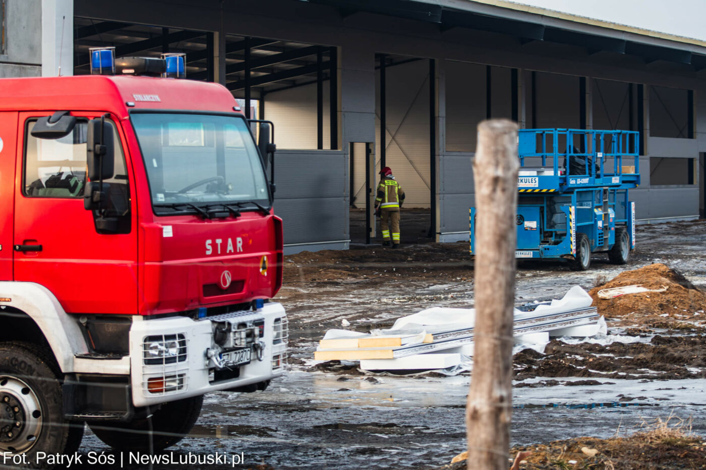 wypadek pod Zieloną G&oacute;rą - wypadek na budowie