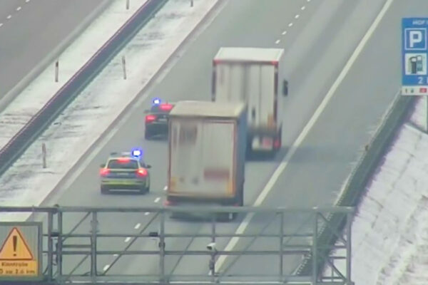 akcja policji A2 - zakaz wyprzedzania ciężarówek