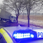 Ciężarówka spadła ze skarpy - Wypadek na DK92 Świebodzin